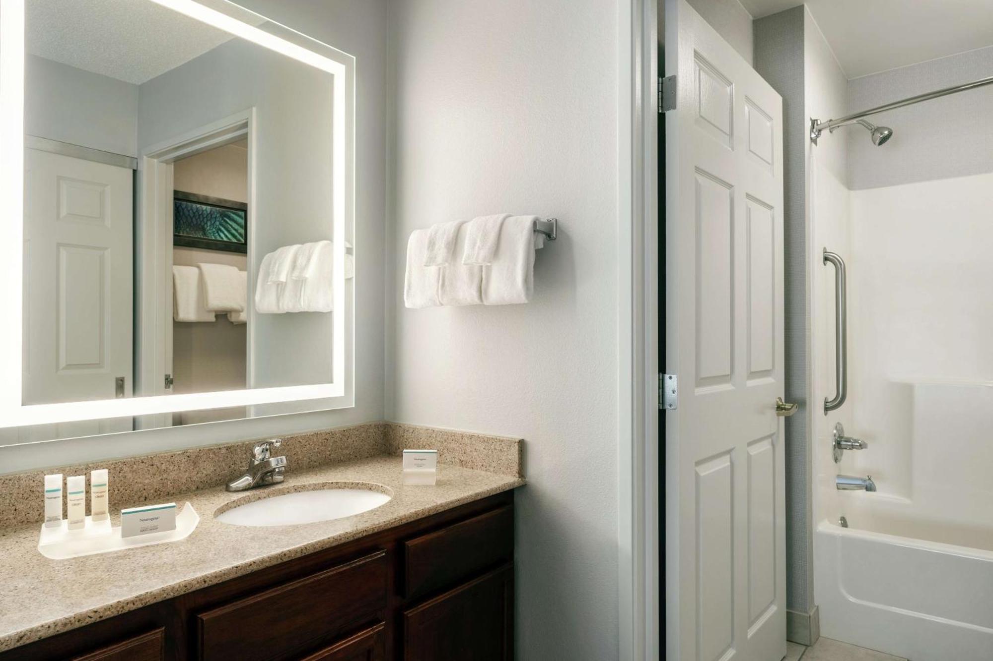 Homewood Suites By Hilton Erie Kearsarge Eksteriør billede