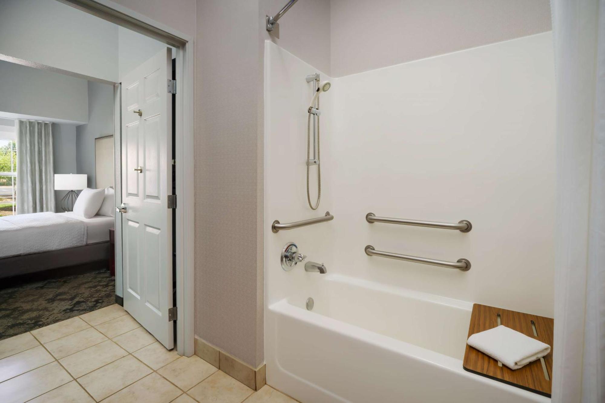 Homewood Suites By Hilton Erie Kearsarge Eksteriør billede