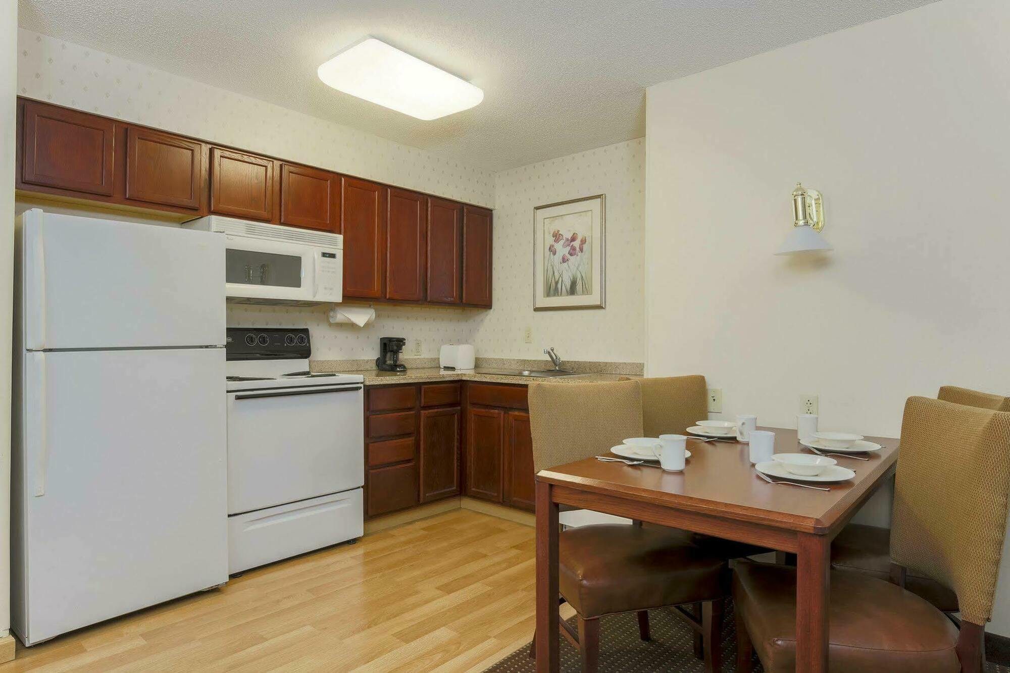 Homewood Suites By Hilton Erie Kearsarge Eksteriør billede